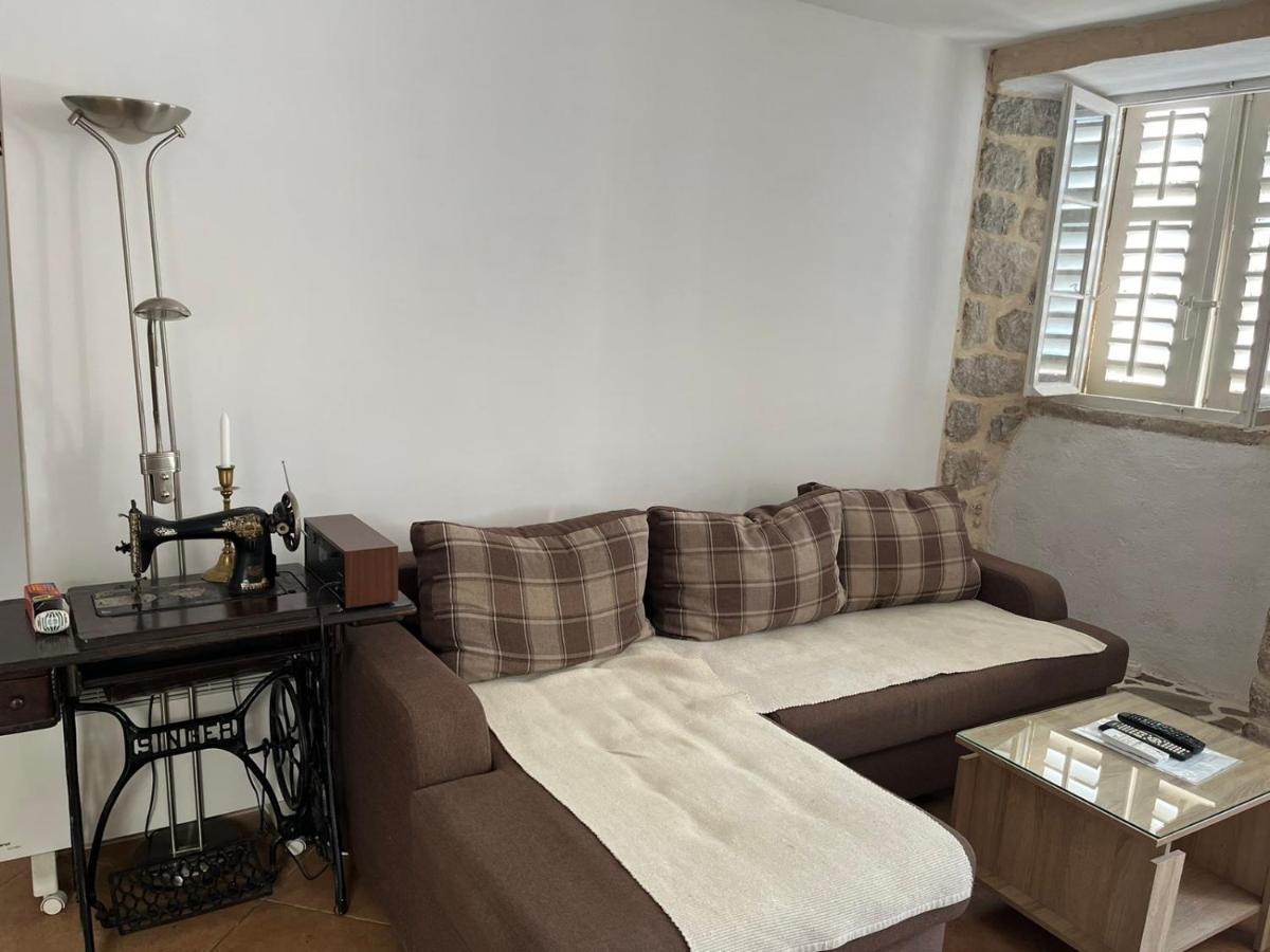 Apartman Dado Perast Esterno foto